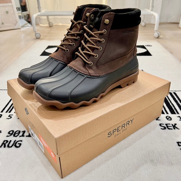 Men's Sperry Brewster Low Duck Waterproof Boot - Chocolate / Black - Picture 1 of 11
